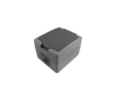 Enkel stikk m/jord klapplokk IP54