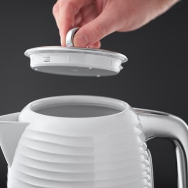 Russell Hobbs vannkoker RH2436070 (hvit)