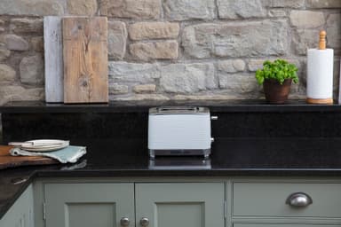 Russell Hobbs brødrister RH2437056 (hvit)