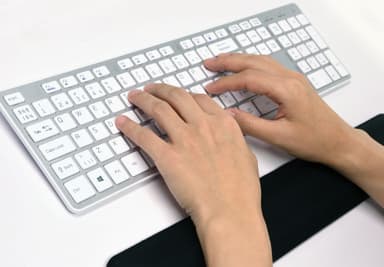 Sandstrøm håndleddstøtte til tastatur Mus og tastatur Elkjøp Sandstrøm håndleddstøtte til datamus Gamingmus Elkjøp