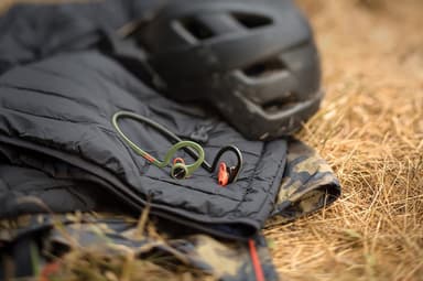 Plantronics BackBeat Fit in-ear hodetelefoner (grønn)