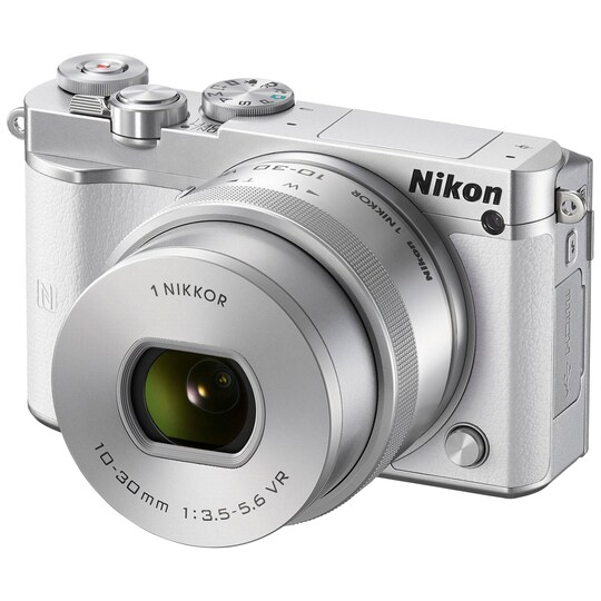 Nikon 1 J5 hybridkamera + 10-30 mm objektiv (hvit)