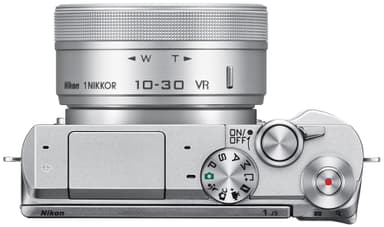 Nikon 1 J5 hybridkamera + 10-30 mm objektiv (hvit)