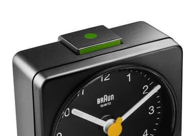 Braun klassisk analog vekkerklokke