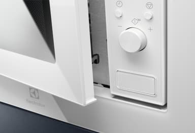 Electrolux mikrobølgeovn LMS2173EMW innebygd