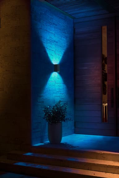 Philips Hue Resonate vegglampe (sort)