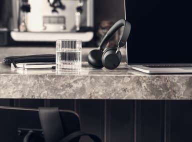 Jabra Elite 45h trådløse on-ear hodetelefoner (titanium black)