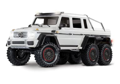 Traxxas TRX-6 Mercedes G63 AMG 6x6 RTR White