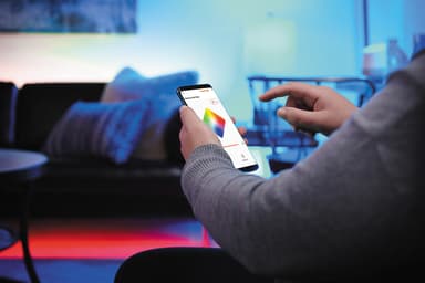 Ledvance Smart+ LED E27 lyspære (amber)