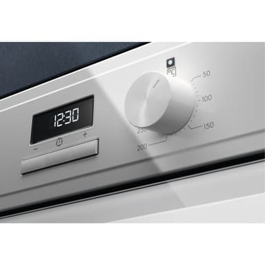 Electrolux integrert stekeovn COB300W