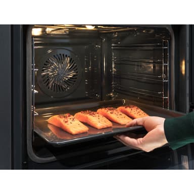 Electrolux integrert stekeovn OOS970NZ