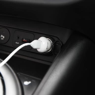 GEAR Lader 12-24V 1xUSB 1A Hvit MicroUSB Kabel Rund 1m