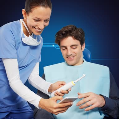 Oral-B Genius 9000 elektrisk tannbørste (hvit)