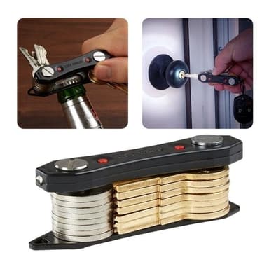 Nøkkelknippe med lampe og flaskeåpner
