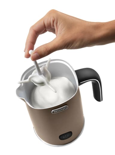 DeLonghi Distinta melkeskummer EMFI (bronse)