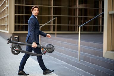 Ninebot KickScooter E22E by Segway elektrisk sparkesykkel