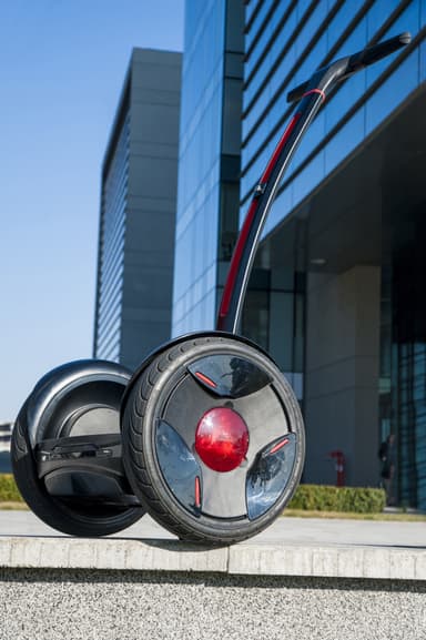 Ninebot by Segway E+ selvbalanserende scooter (sort)