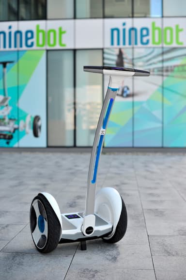 Ninebot by Segway E+ selvbalanserende scooter (sort)