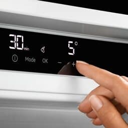 Electrolux kjølseskap LRS2DF39W (hvit)