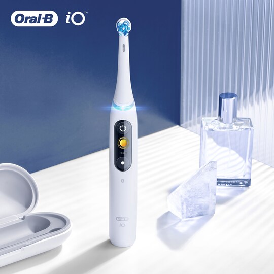 Oral-B iO Ultimate Clean toothbrush refill IOREFILL4WH (hvit)