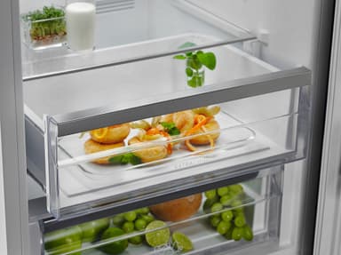Electrolux  LNT7ME32X2 (Grå)