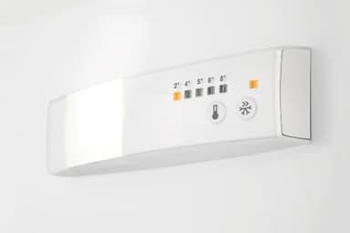 AEG kjøleskap/fryser RCB633E6NW