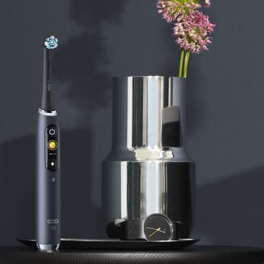 Oral B iO Series 9S elektrisk tannbørste IO9BK (sort)