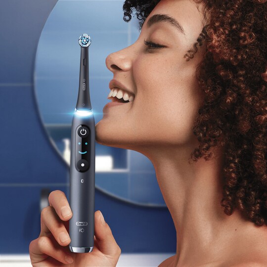 Oral B iO Series 9S elektrisk tannbørste IO9BK (sort)