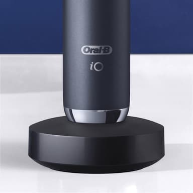 Oral B iO Series 9S elektrisk tannbørste IO9BK (sort)