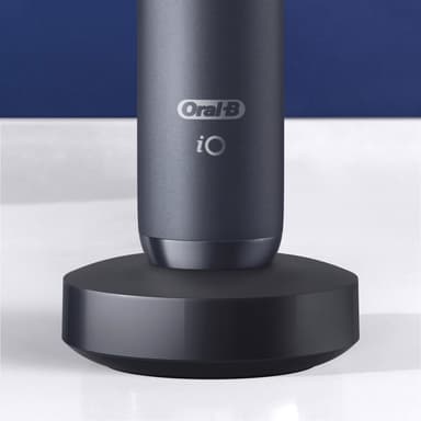 Oral B iO Series 8S elektrisk tannbørste IO8BK (sort)