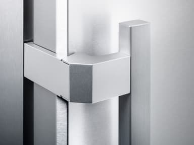 Liebherr Comfort BluPerformance kombiskap CNief 4335-21 001