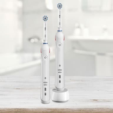 Oral-B Smart 4 elektrisk tannbørste (duo-pakke) SMART4900DUO