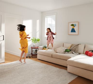 Google Nest Audio (chalk)