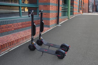 Ninebot by Segway KickScooter E45D elektrisk sparkesykkel