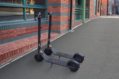 Ninebot by Segway KickScooter E25D elektrisk sparkesykkel