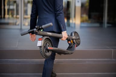 Ninebot by Segway KickScooter E22D elektrisk sparkesykkel