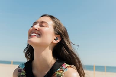 JBL LIVE FREE NC+ helt trådløse in-ear hodetelefoner (sort)