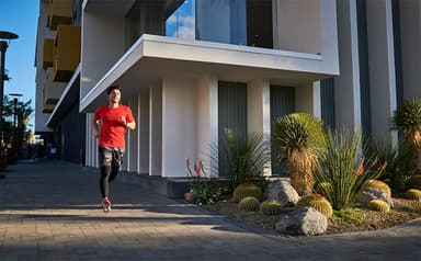 JBL Reflect Mini 2 trådløse in-ear hodetelefoner (sort)