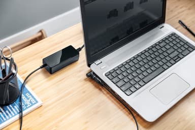 Trust Primo 90W universal lader for bærbar PC