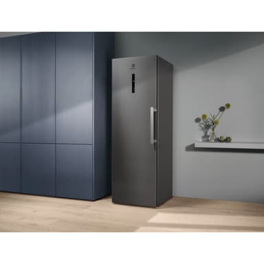 Electrolux fryseskap LUT9ME28X4 (rustfritt stål)