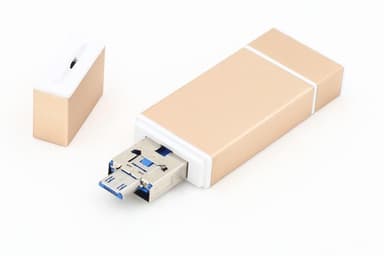 Minnekortadapter for iPhone, iPad, Android - rosa