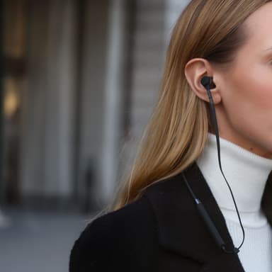 Sudio Elva trådløse in-ear hodetelefoner (sort)