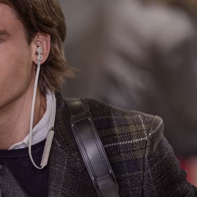 Sudio Elva trådløse in-ear hodetelefoner (hvit)