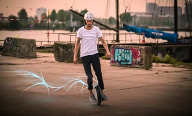 Ninebot ONE S2 by Segway (sort/hvit)