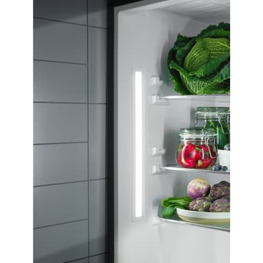 Electrolux kombiskap LNT7TF18S innebygd
