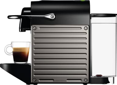 NESPRESSO® Pixie kaffemaskin fra Krups, Titan