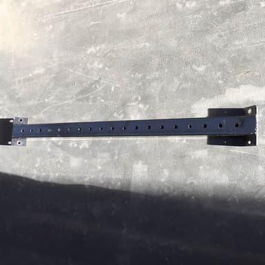 Titan Box Rig Bar for Med. Ball Reb.