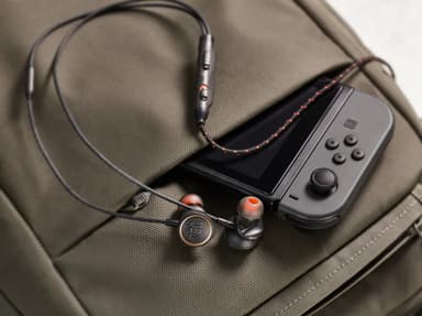 JBL Quantum 50 in-ear gaming headset (sort)