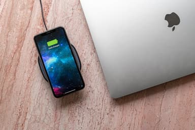 Mophie 15W trådløs ladeplate (sort)