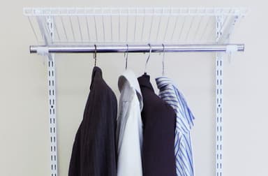 Klädstång 90-175 cm.